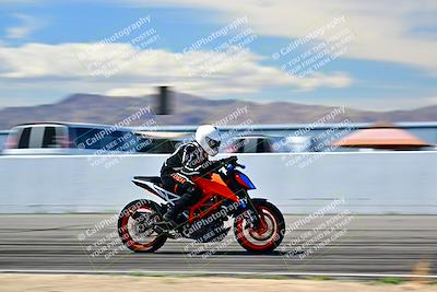 media/Mar-25-2024-Moto Forza (Mon) [[8d4319bd68]]/4-Novice Group/Session 4 Front Straight Speed Pans/